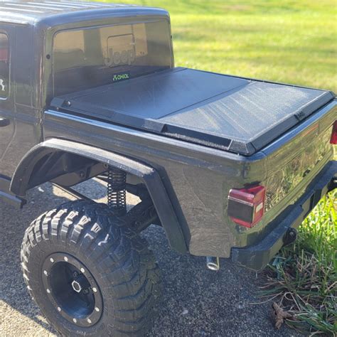 3D Printable CGRC Gladiator hard folding bed cover for Axial Scx10-3 Jeep Gladiator by Chris Griggs