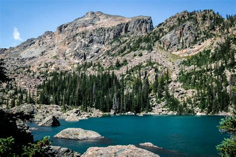 Prettiest Lakes in Rocky Mountain National Park - Island + Alpine