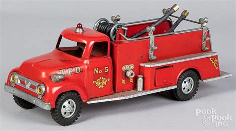 Tonka pressed steel fire truck, with hose reel | Barnebys