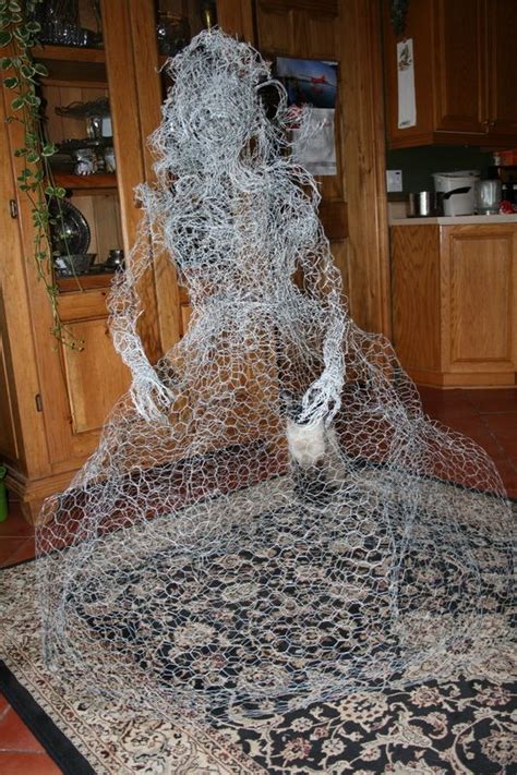 Category: Chicken Wire | Chicken wire art, Wire art sculpture, Chicken wire