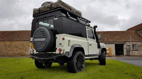 Land Rover Defender 90 Roof Rack and Roof Tent Fitting Tent Awning ...