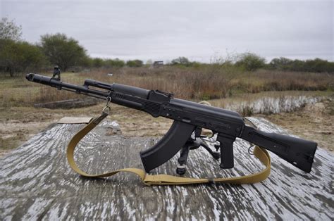 AK103