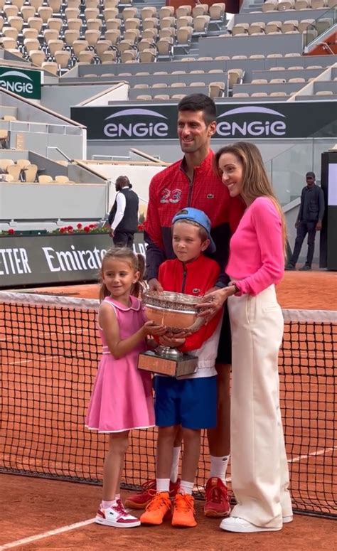 Djokovic family photo with the trophy : r/tennis