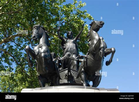 Boadicea Statue Westminster Bridge London Stock Photo - Alamy