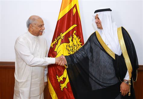 New Saudi ambassador meets prime minister - Colombo Times