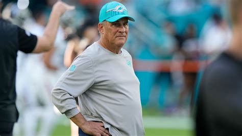 Dolphins DC Vic Fangio turns 65, says he’s not close to retirement ...