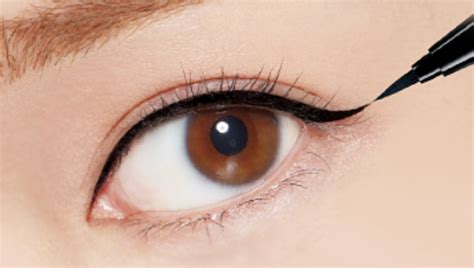 Japanese Eye Makeup to Wear With Your Mask | Wonect.Life