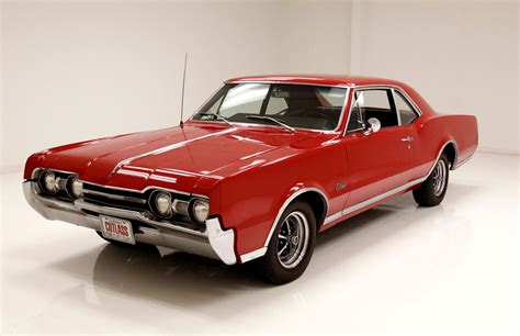 1967 Oldsmobile Cutlass Supreme | Classic Auto Mall