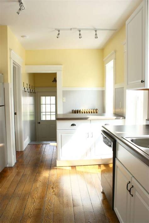 Love the floor! | Yellow kitchen walls, Popular kitchen colors, Yellow ...