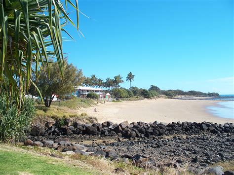 Denise and Barry's Caravan Travels: Bargara Beach