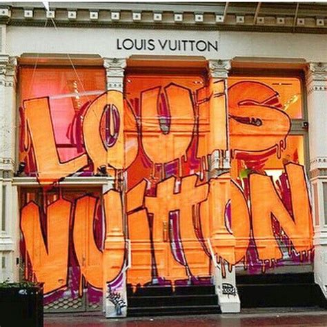 Louis vuitton | Mural, Store design, Graffiti