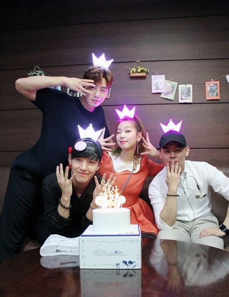 “Midnight Runners” Cast Celebrates Reaching 4 Million Viewers | Soompi