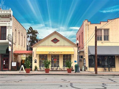 Historical Building in downtown New Braunfels | Rent this location on Giggster