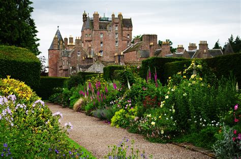 Glamis castle from the garden | Glamis Castle is situated be… | Flickr