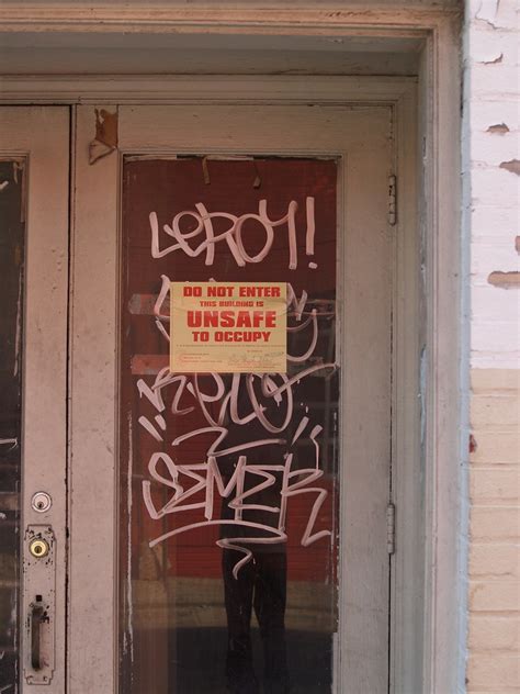 Ripley Street Graffiti & "Do Not Enter" Sign (Silver Sprin… | Flickr