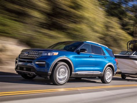 2020 Ford Explorer Hybrid Review, Price, Photos - Kelley Blue Book