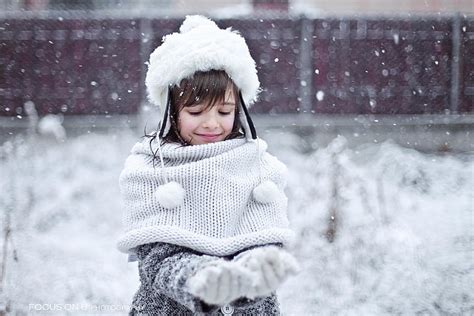 2560x1080px | free download | HD wallpaper: girl's white top and gloves ...