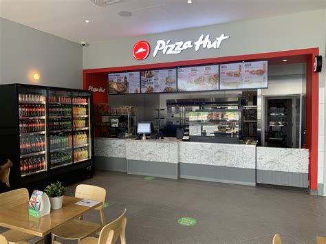 Pizza Hut kiosks roll out in service stations - Franchise Executives