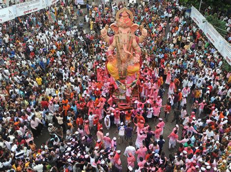 Lalbaugcha Raja Visarjan 2013 Photos & Wallpapers ~ Bhaktidesk.in