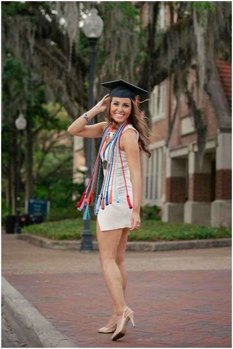 1000+ images about cap and gown on Pinterest | Graduation photos ...