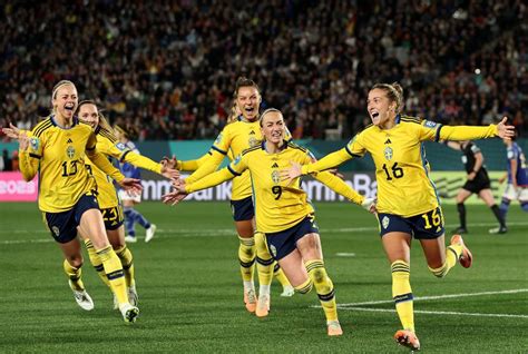 Sweden stakes a claim at FIFA Women's World Cup favorite by stopping ...