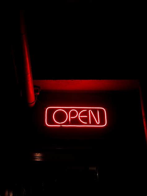 Open Neon Signage · Free Stock Photo