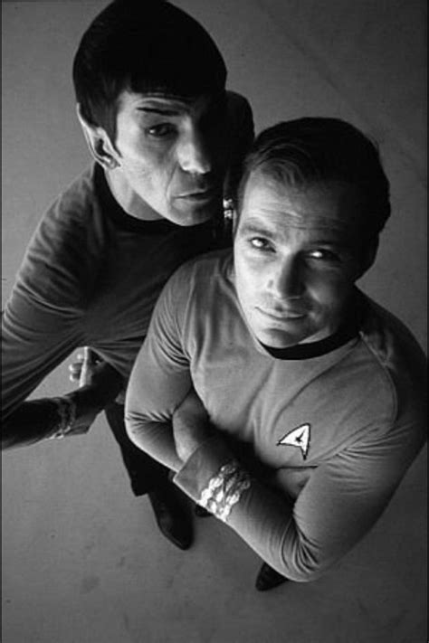 Captain Kirk and Spock - Star Trek: The Original Series Photo (40514726 ...