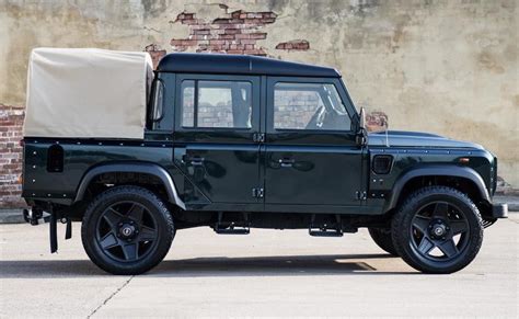 For Sale: 2013 Land Rover Defender pickup, modified by Kahn Design – PerformanceDrive