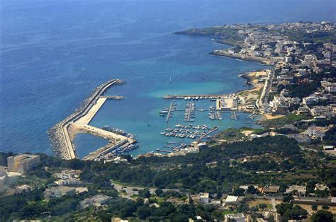 Santa Maria Di Leuca Marina in Leuca, Puglia, Italy - Marina Reviews ...