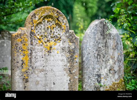 Old late 19th century gravestones at the Old Cemetery Southampton, Hampshire, England, UK Stock ...