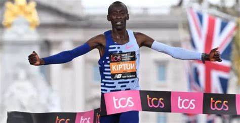 Kenya’s Kelvin Kiptum Breaks Men’s Record at London Marathon ...