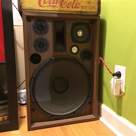 Need help identifying these Kenwood speakers. : r/vintageaudio