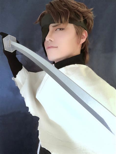 Aizen Sosuke cosplay by... - Bleach Animated World