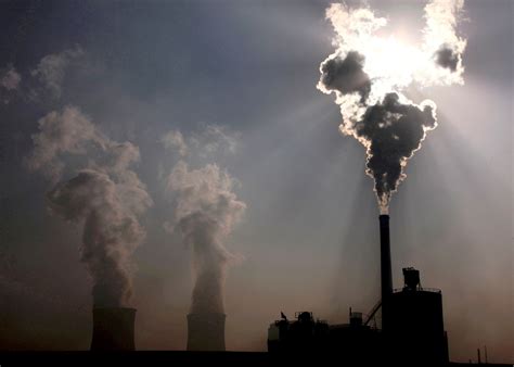 World should shut nearly 3,000 coal plants to keep on climate track ...