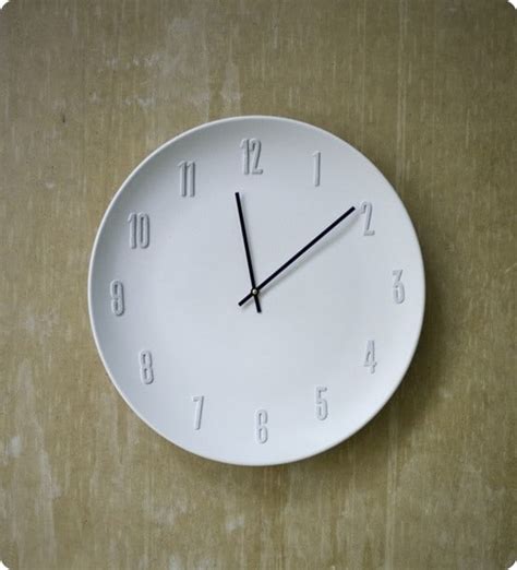 Minimalist White Clock from a Plate - KnockOffDecor.com