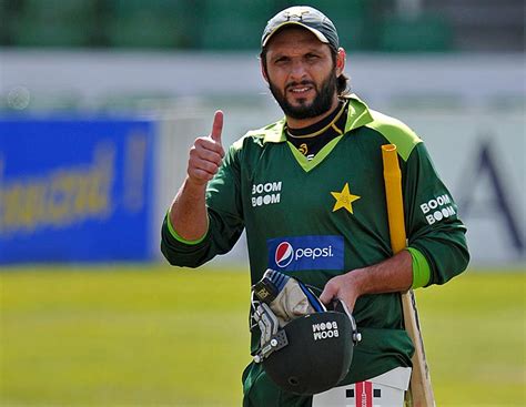 Pakistan Cricket Player - Shahid Afridi | Julia Allison