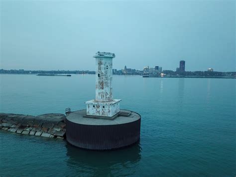 Buffalo Harbor Lighthouse : r/Buffalo