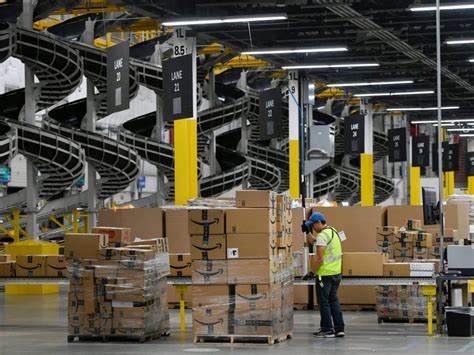 The France Amazon warehouse selection, the Amazon fulfillment center locations updated 2022 ...