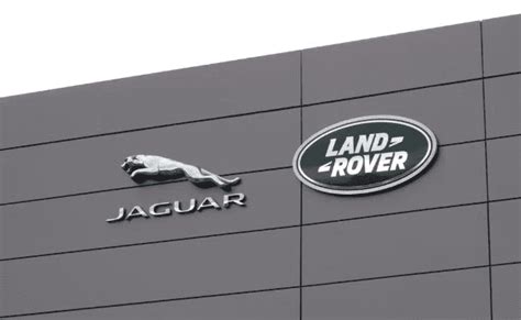 Jaguar Land Rover to spend $18.65 billion on electric vehicles