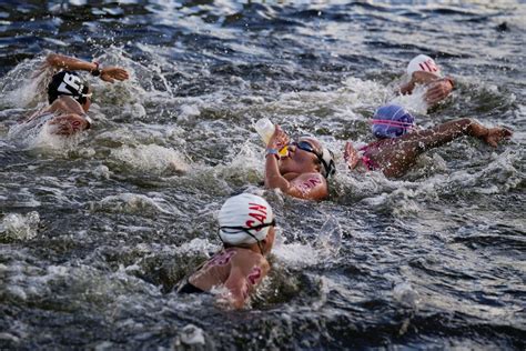 Brazil's Cunha wins women's Olympic marathon swimming