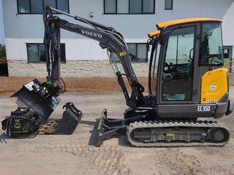 Compact Excavators - Construction equipment - Volvo CE Americas Used Equipment