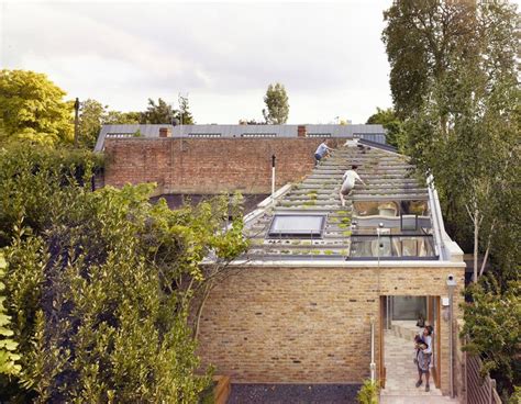 The History of Useful Flat Roofs | ArchDaily