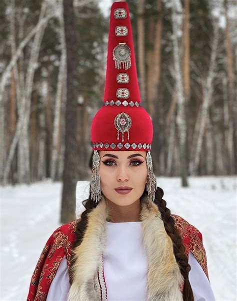 Казашка. Kazakh traditional headdress. Kazakhstan in 2022 | National ...