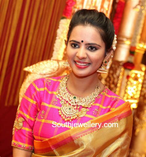 Manasa Himavarsha in a polki diamond necklace - Indian Jewellery Designs