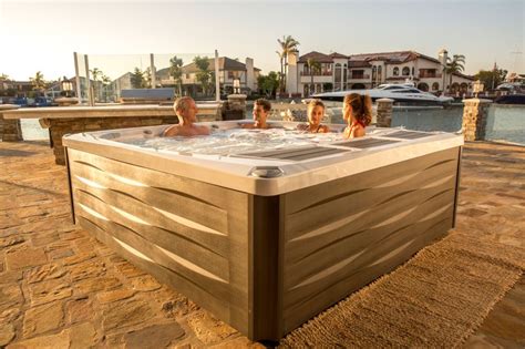 Hot Tub Image Gallery | SundanceSpas.com | Sundance® Spas