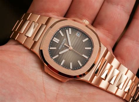 Patek Philippe Nautilus 5711/1R Watch In All Rose Gold Hands-On | aBlogtoWatch