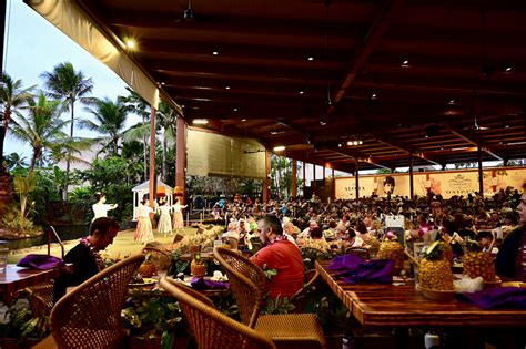 Ali’i Luau vs Gateway Buffet: 5 Differences You Need to Know ...