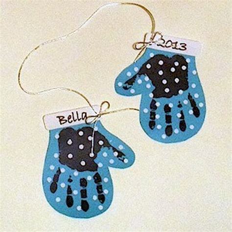 Make A Handprint Mitten Decoration