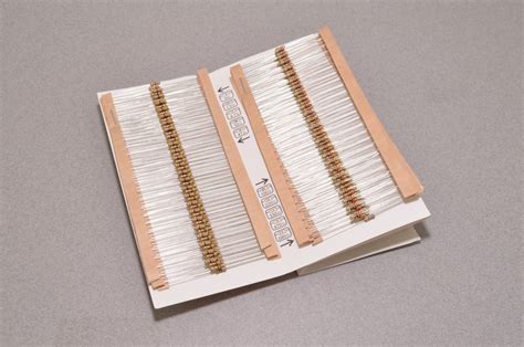 Resistor Kit - 1/4W (500 Pieces) - BC Robotics