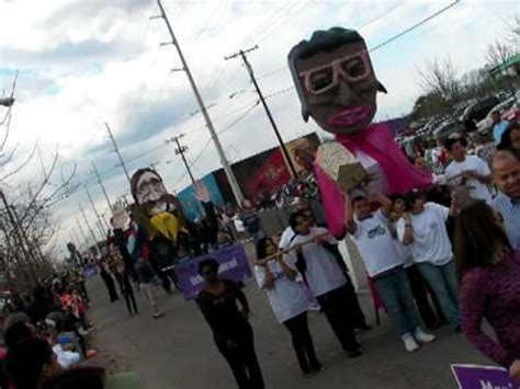 Parade of Giants ~ Bridge-o-Rama in West Dallas, Texas - YouTube